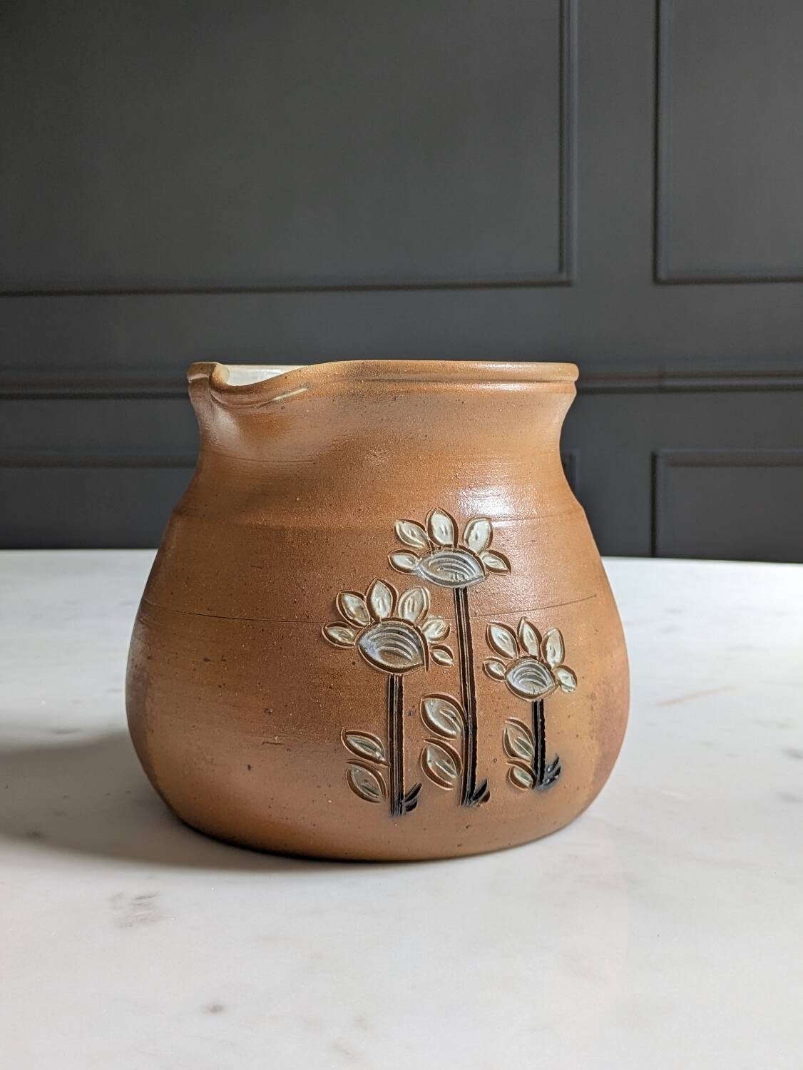 stoneware pitcher ''la grande Motte''