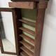 Vitrine murale en bois naturel XIX siècle
