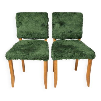 Pair of vintage wooden chairs with green fur effect upholstery – Year