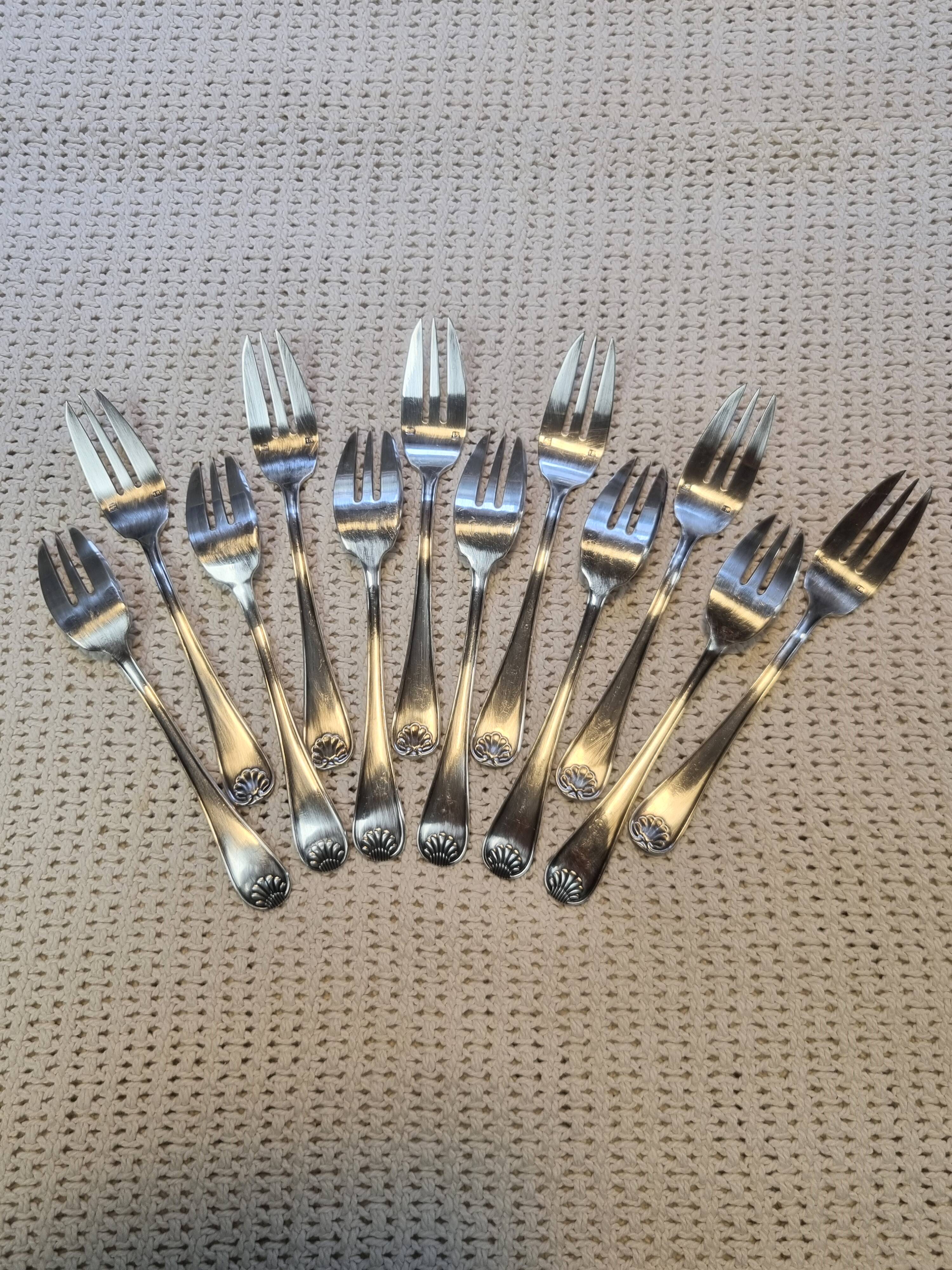 Cake forks