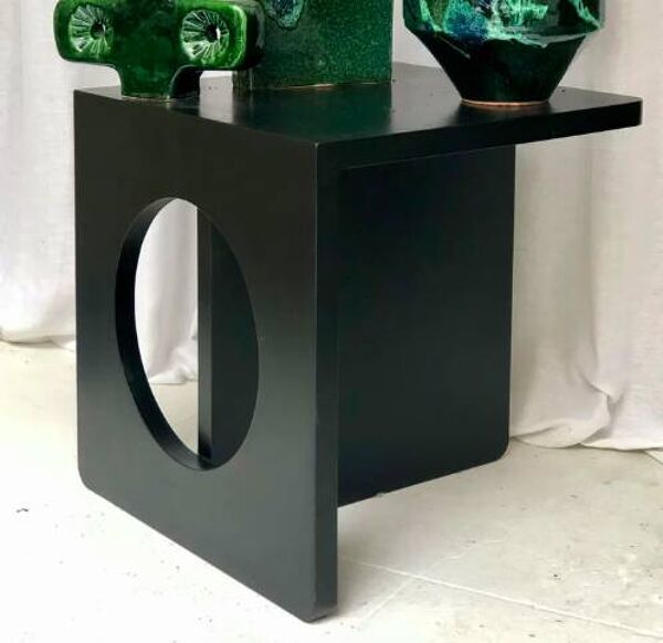 Sellette table d'appoint en bois teinté noir