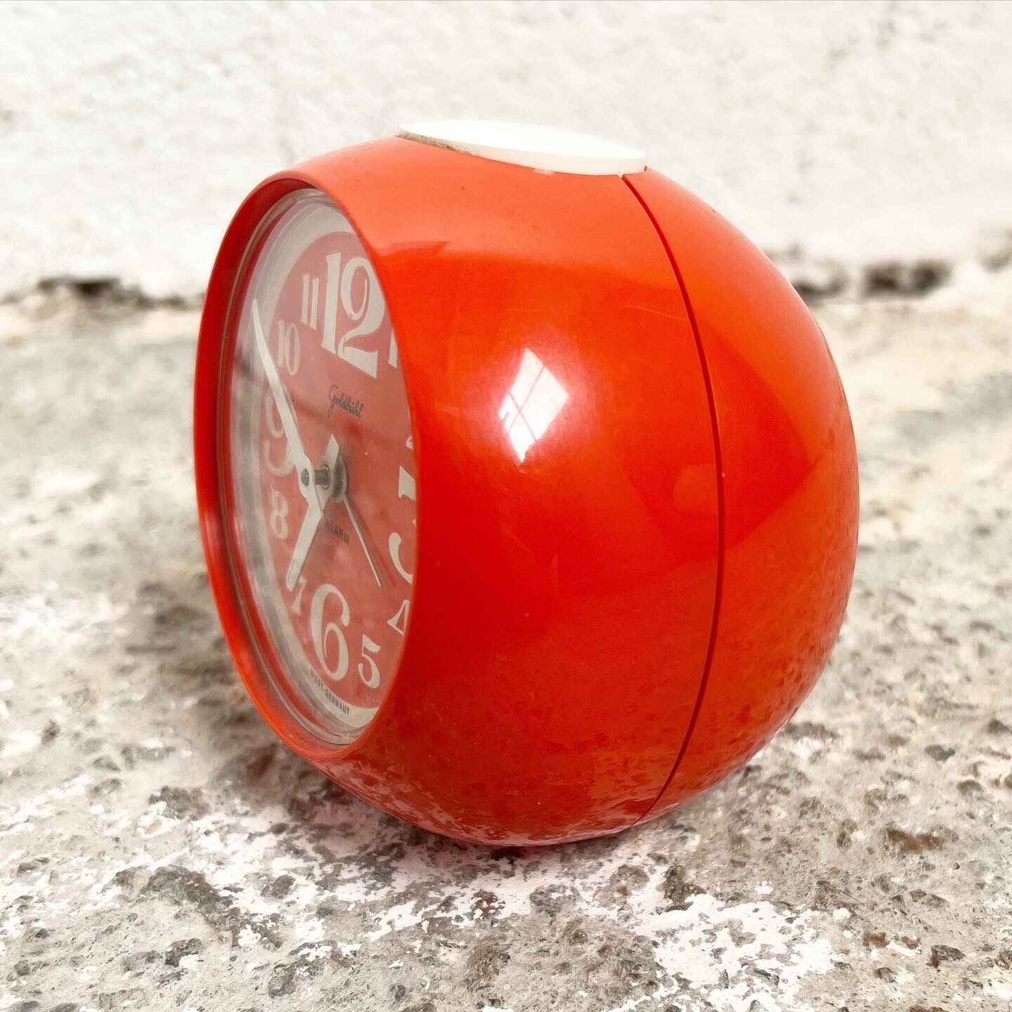 Vintage alarm clock Goldbühl orange