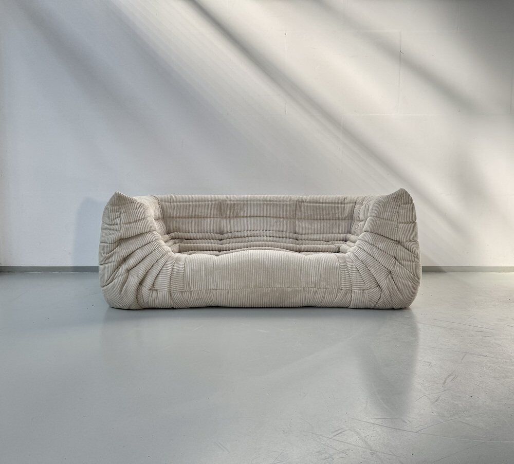Beige Amrest Togo Sofa attributed to Michel Ducaroy for Ligne Roset, 1970s.