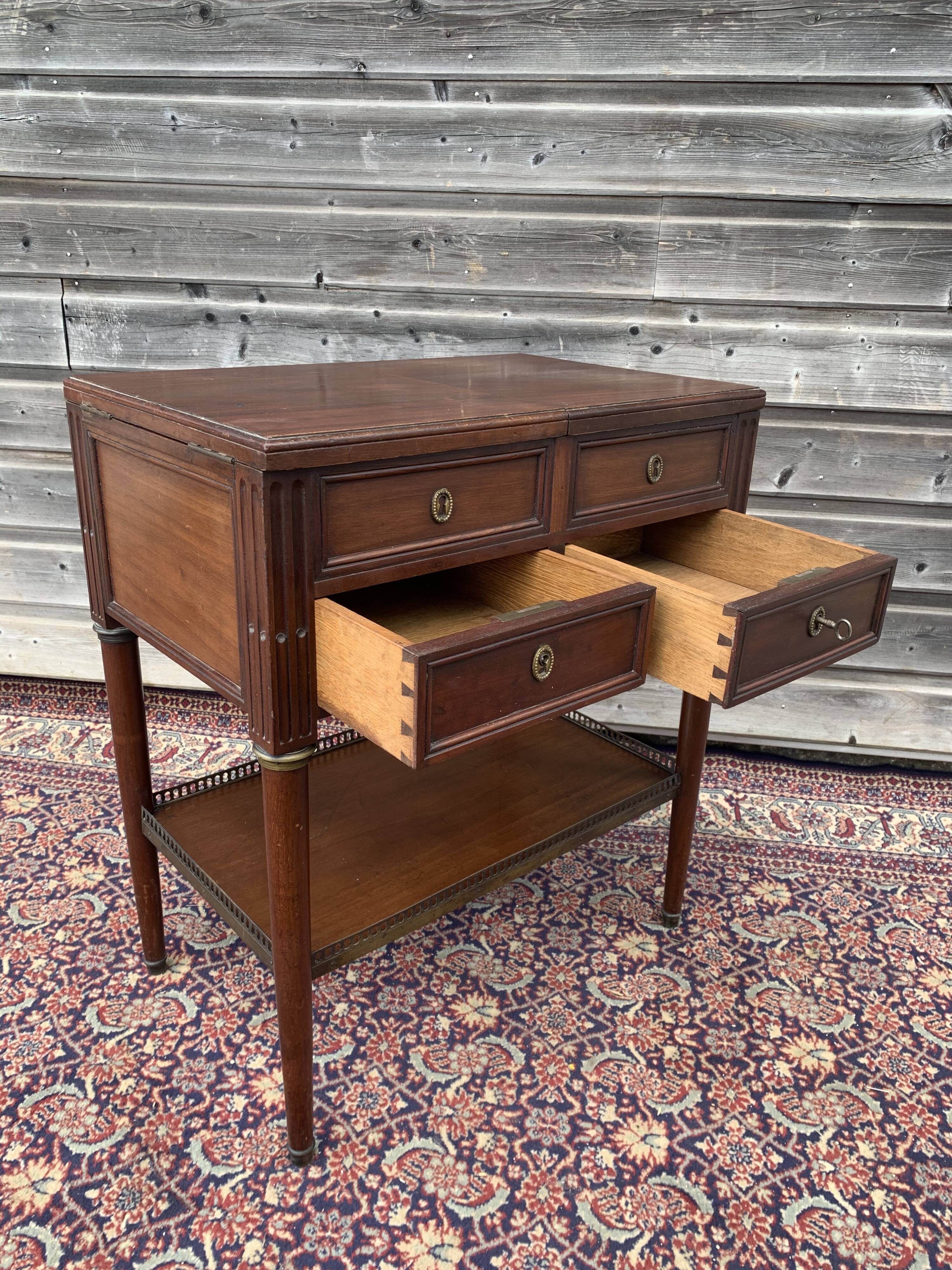 Napoleon III-era mahogany hairdresser Louis XVI