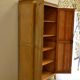 Armoire parisienne