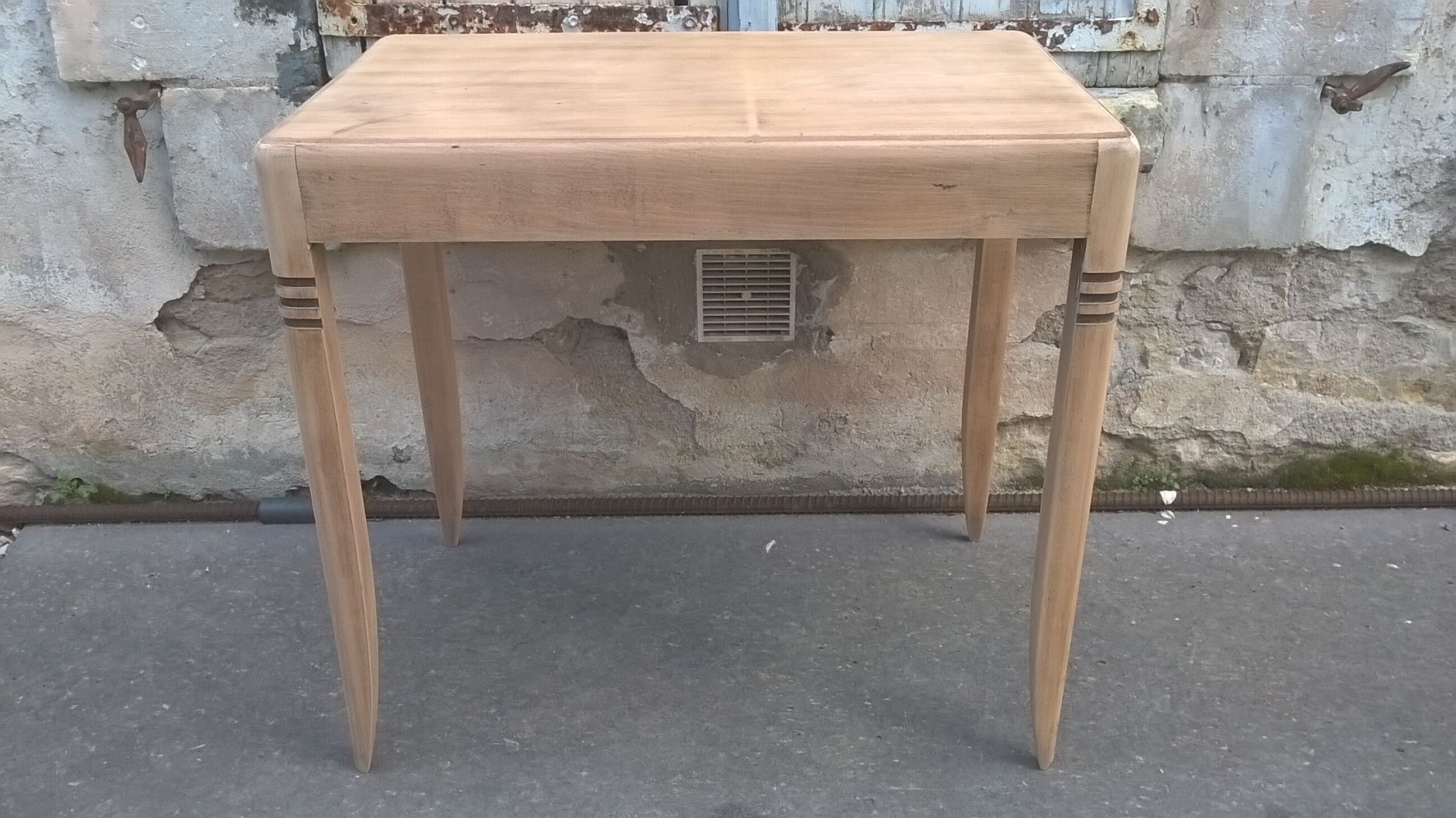 Children's desk year 60