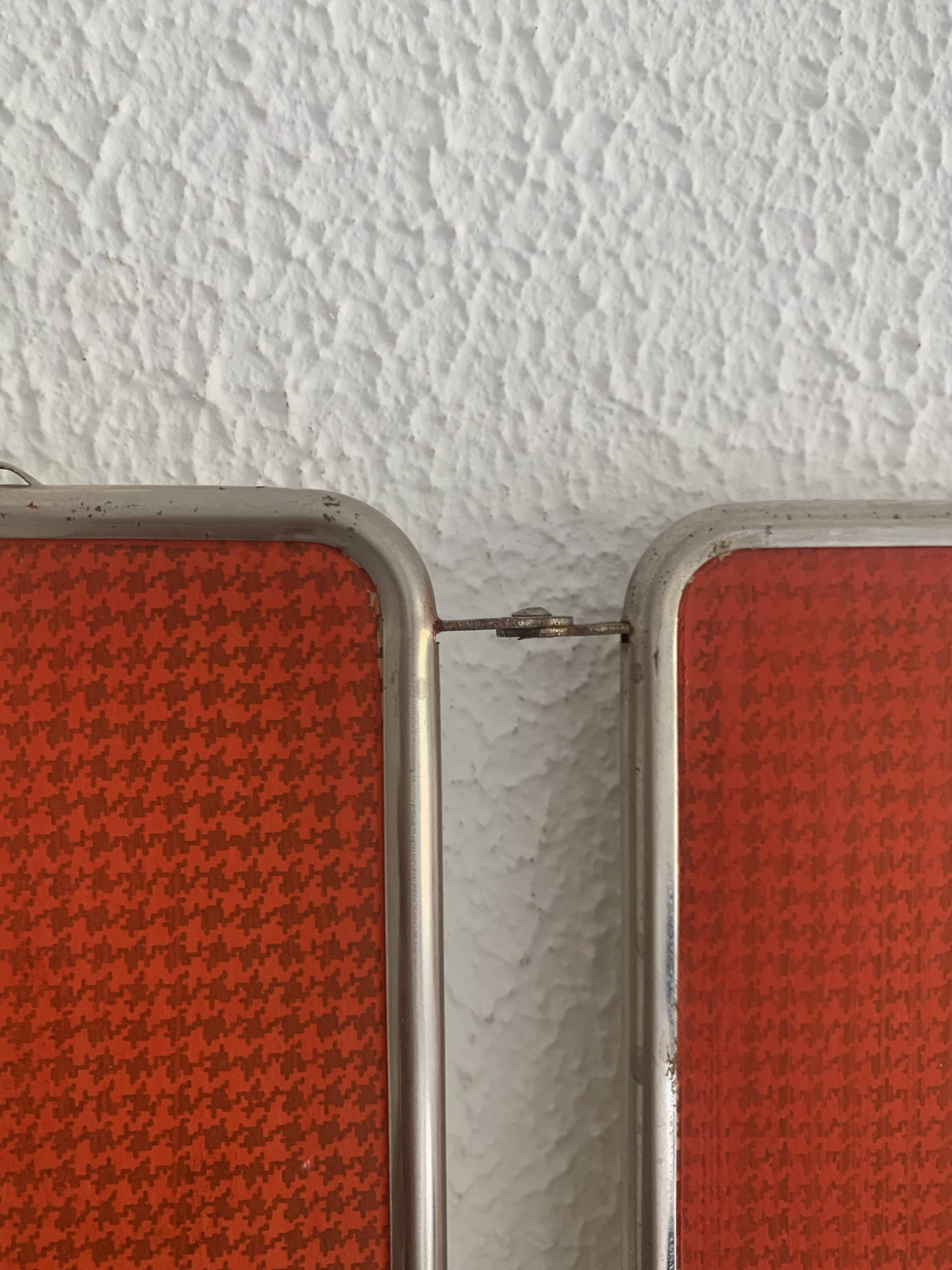 Vintage 1960s red barber triptych mirror Mirbel Paris - 28 x 70 cm