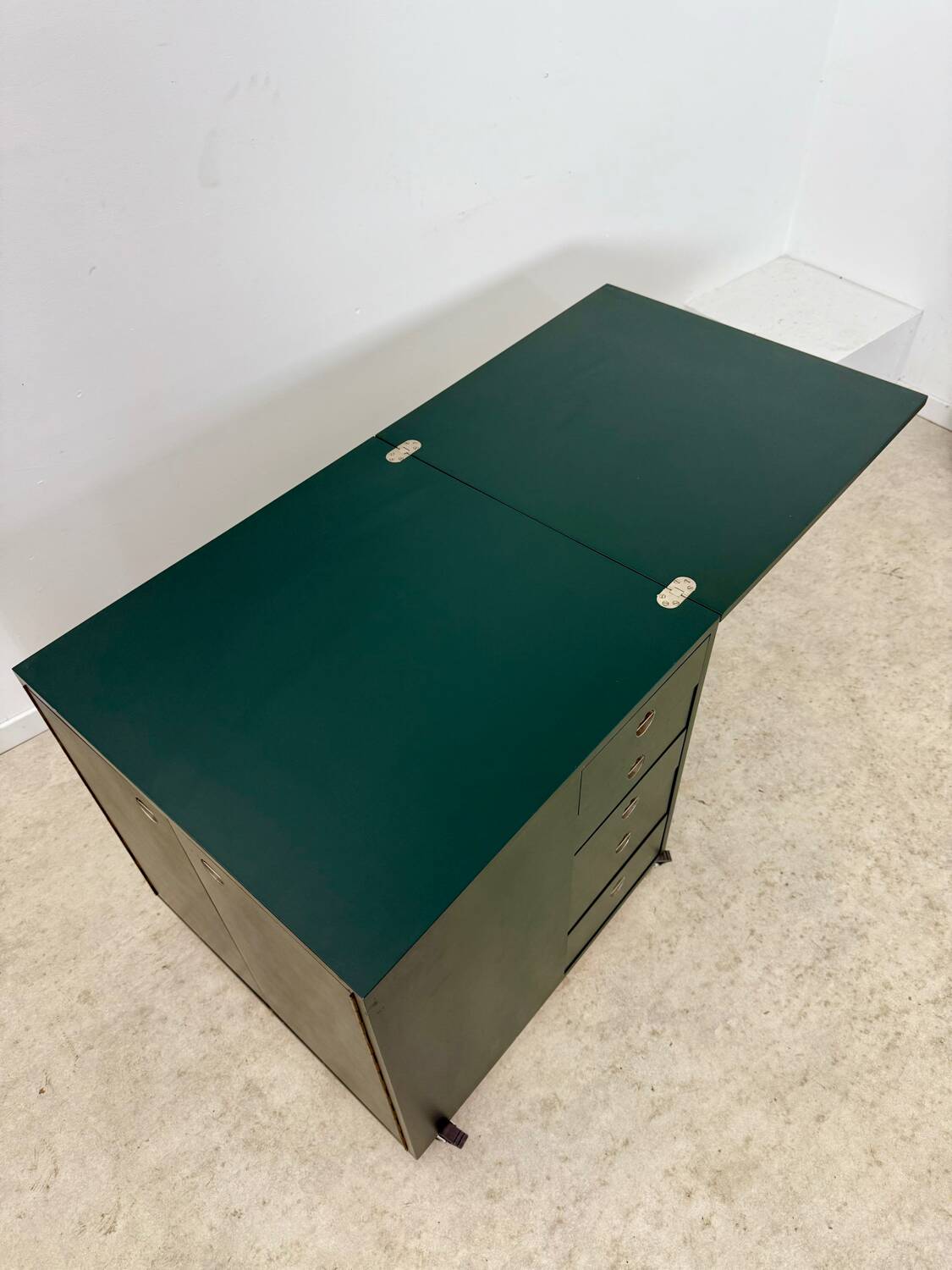 Old small modular desk from the 70s designed by Verena Huber, Flair Boy model