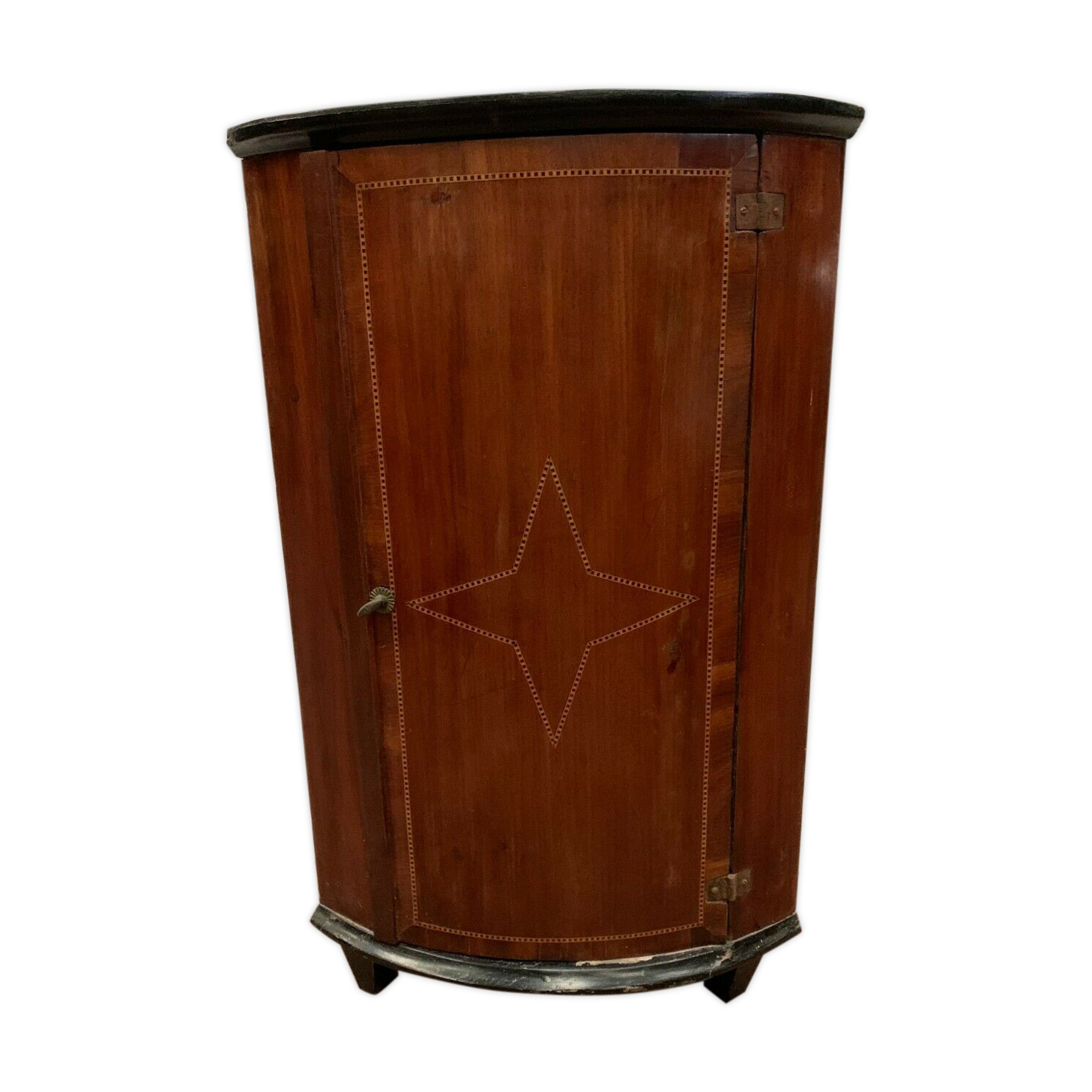 Louis XVI style notch Coin Marquetry 19th century star