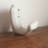 Patère en porcelaine