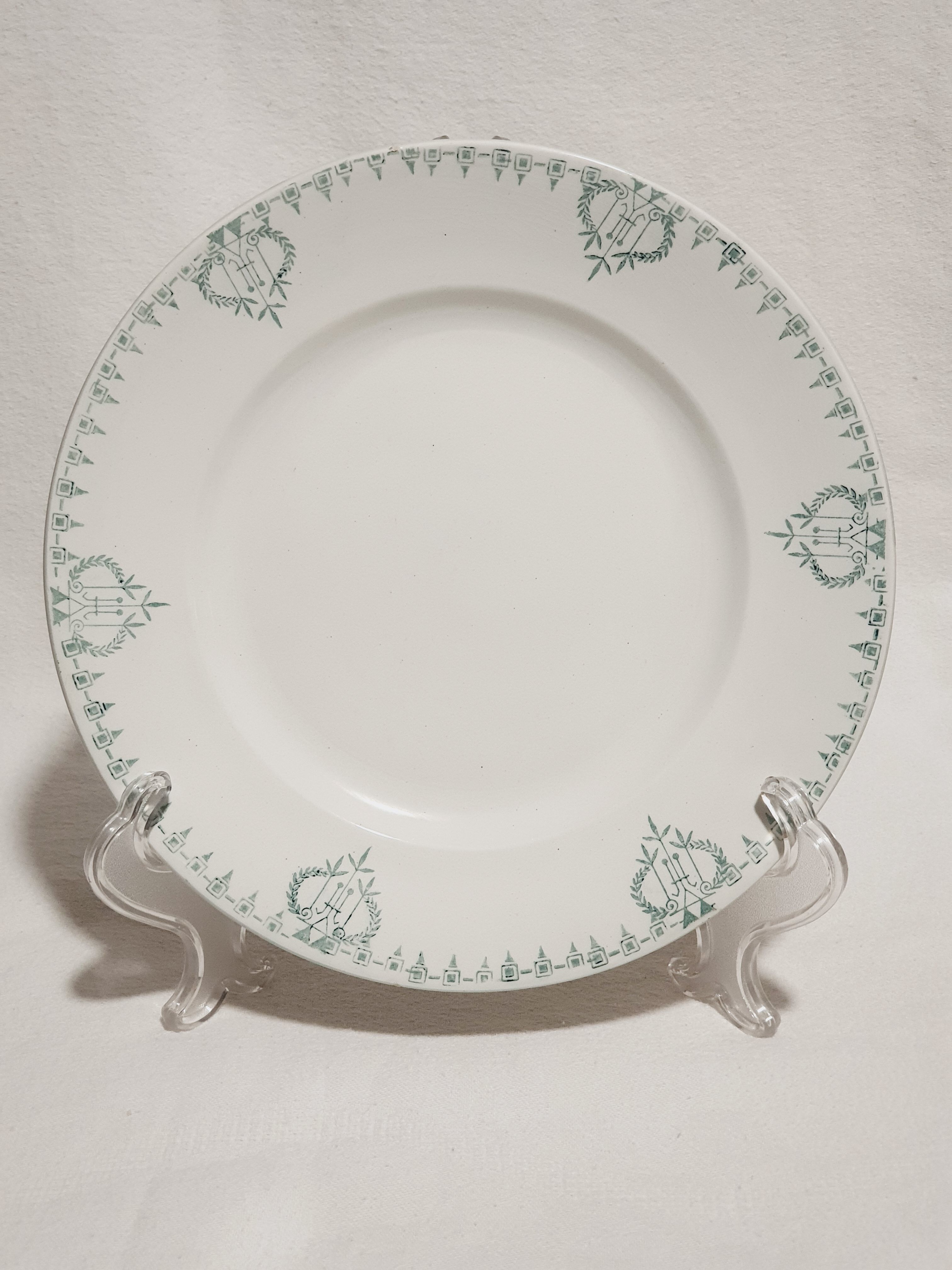 Lot of 10 flat plates made of iron earth