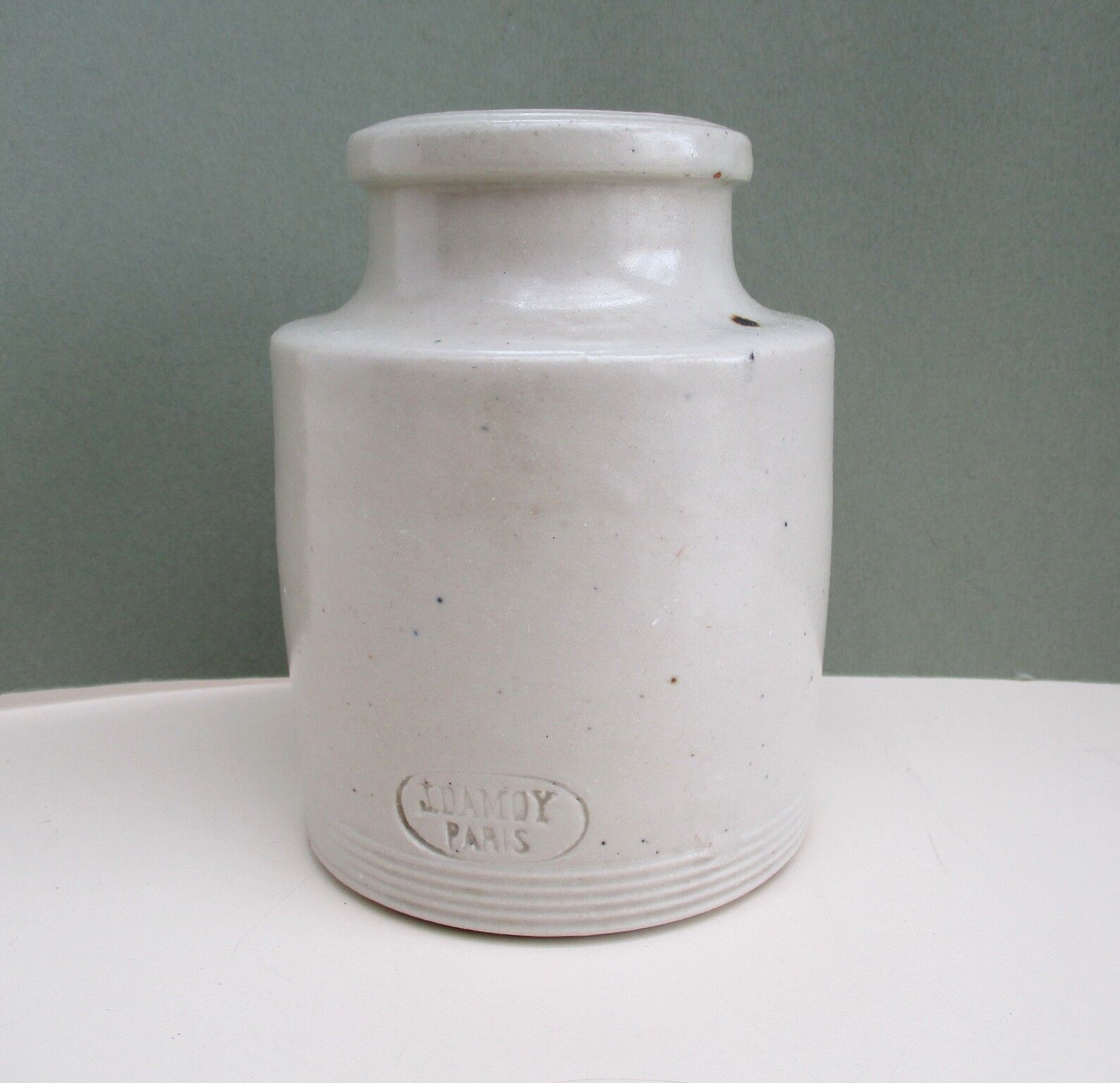 Former Damoy Paris sandstone mustard pot