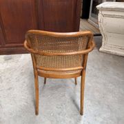 Thonet chair no. 811 in bent wood, design by Josef Hoffman.