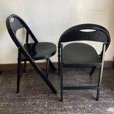 Pair of Thonet 751 Bahaus folding chairs in bentwood