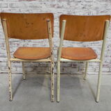 2 stacking chairs