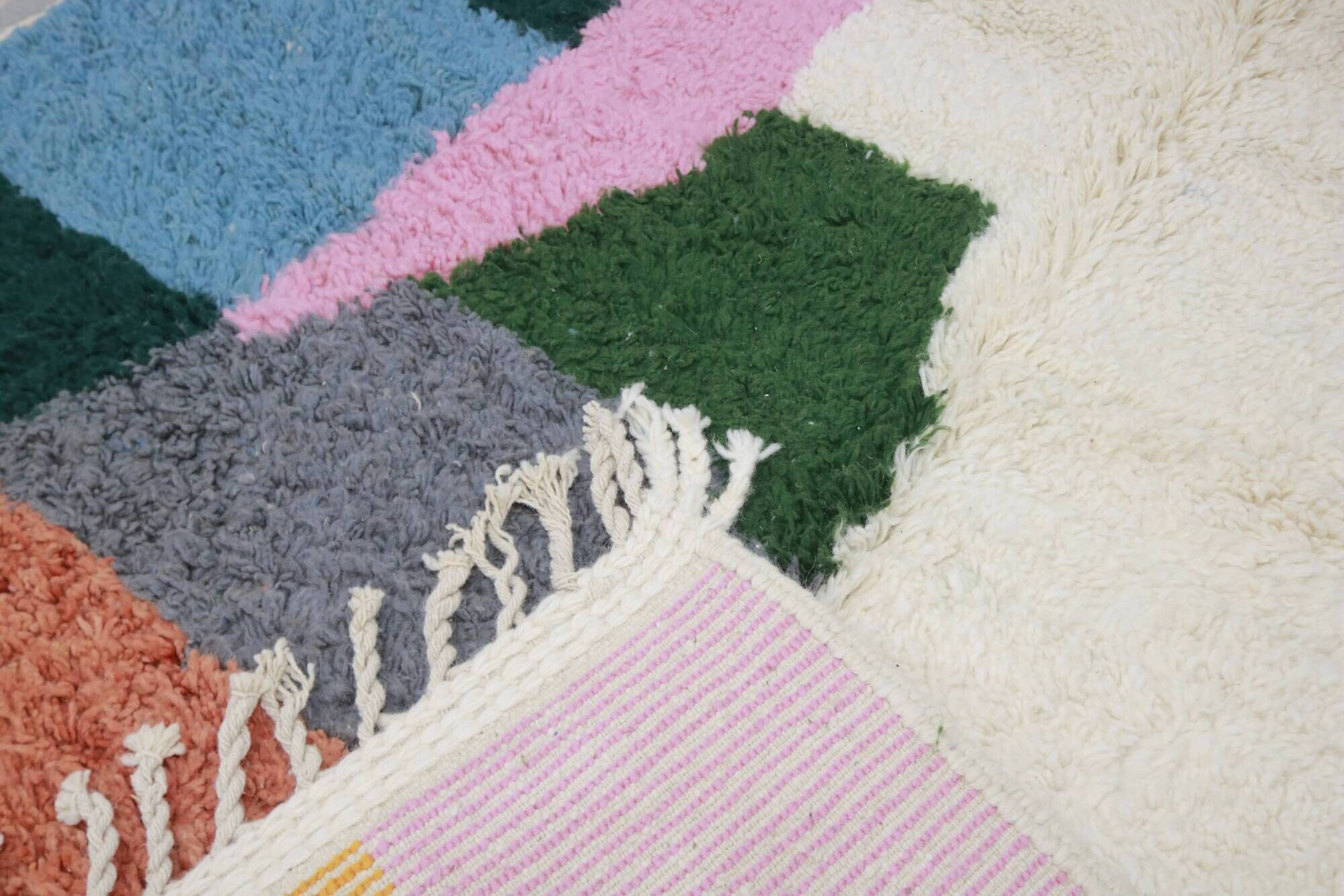 Large Azilal rug 305×200 cm – Colourful geometric and abstract design, GO-967