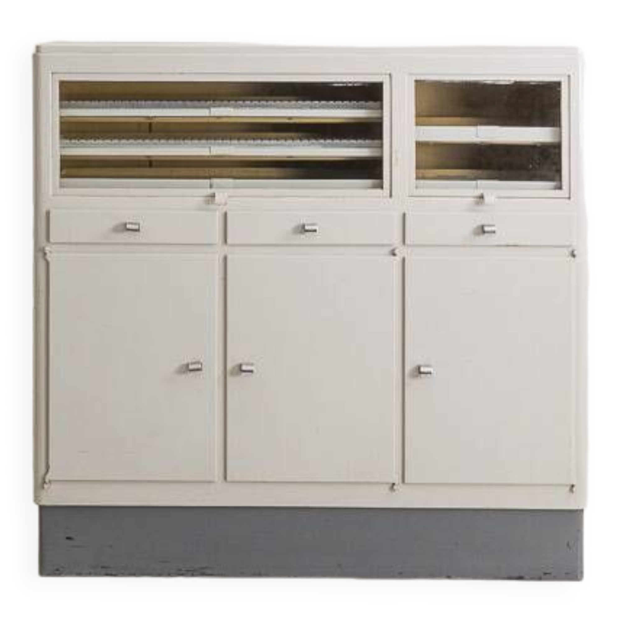 Industrial metal trade furniture equipped with display cases