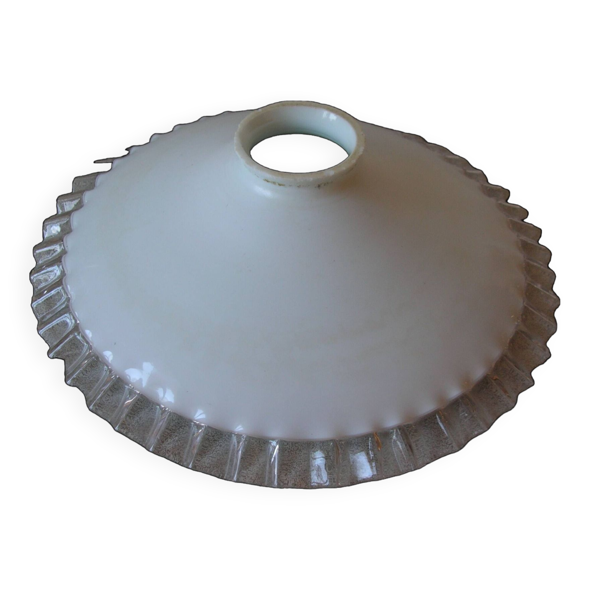 Opaline glass wafer lampshade
