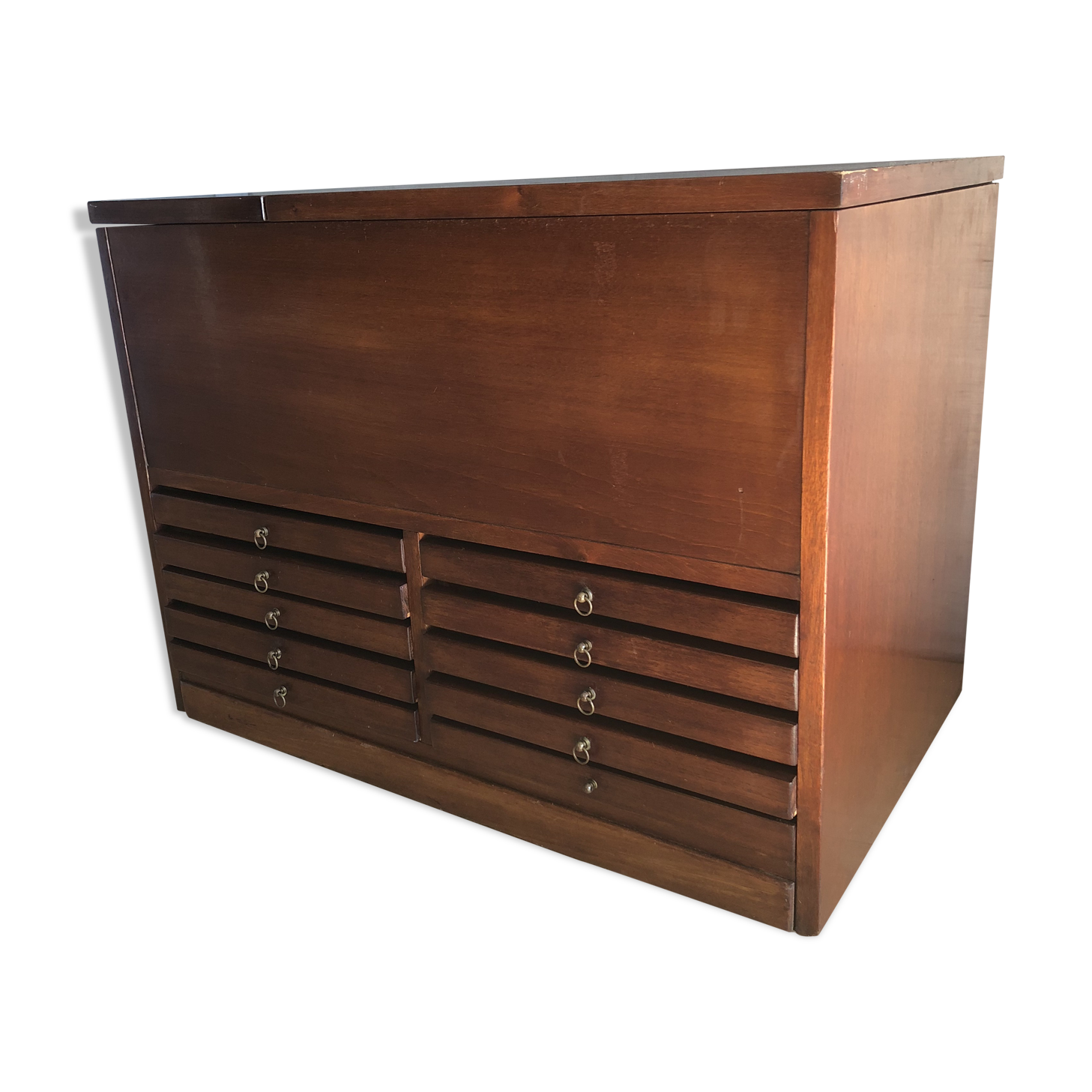 Storage box
