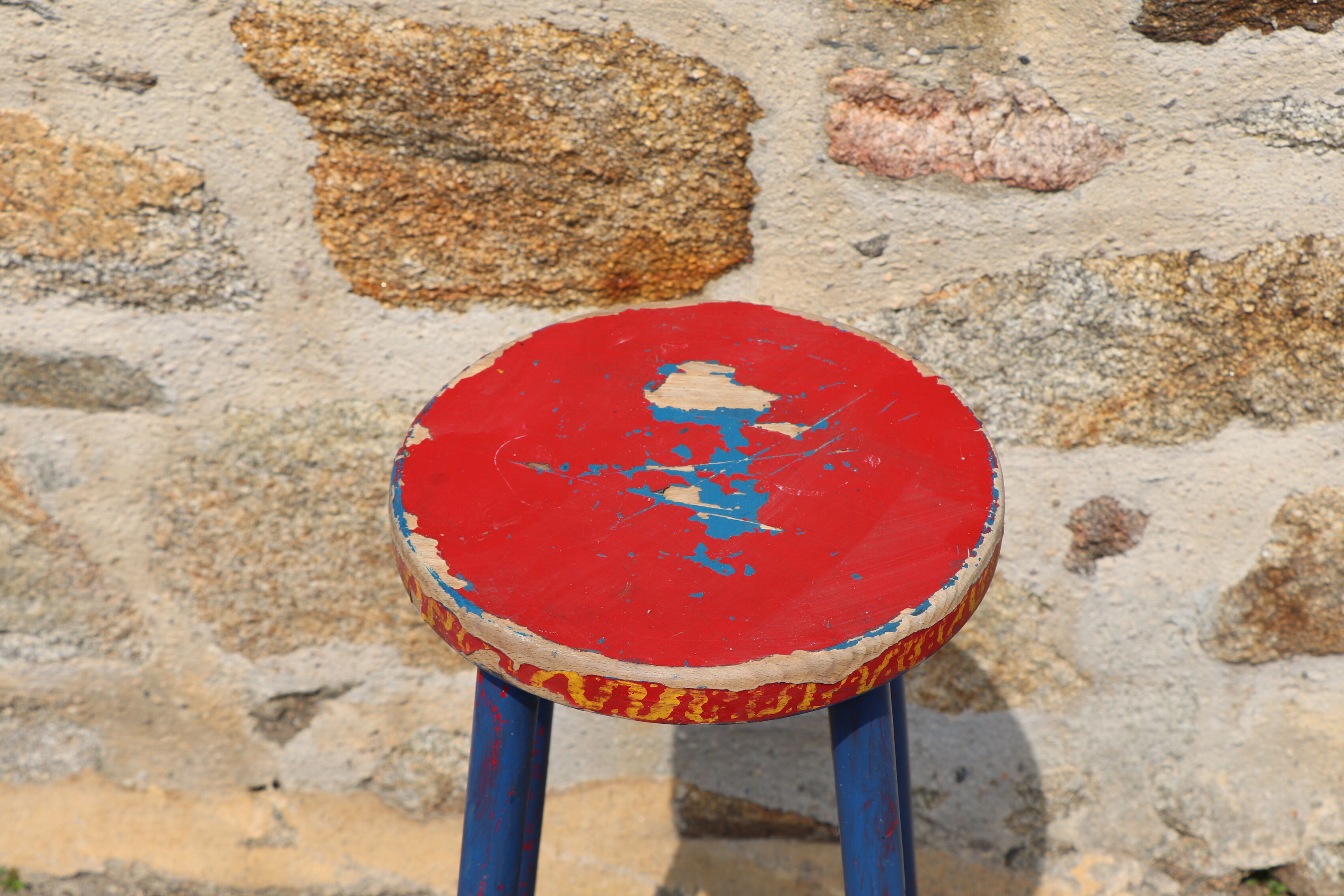 Menorca's tabouret arte povera