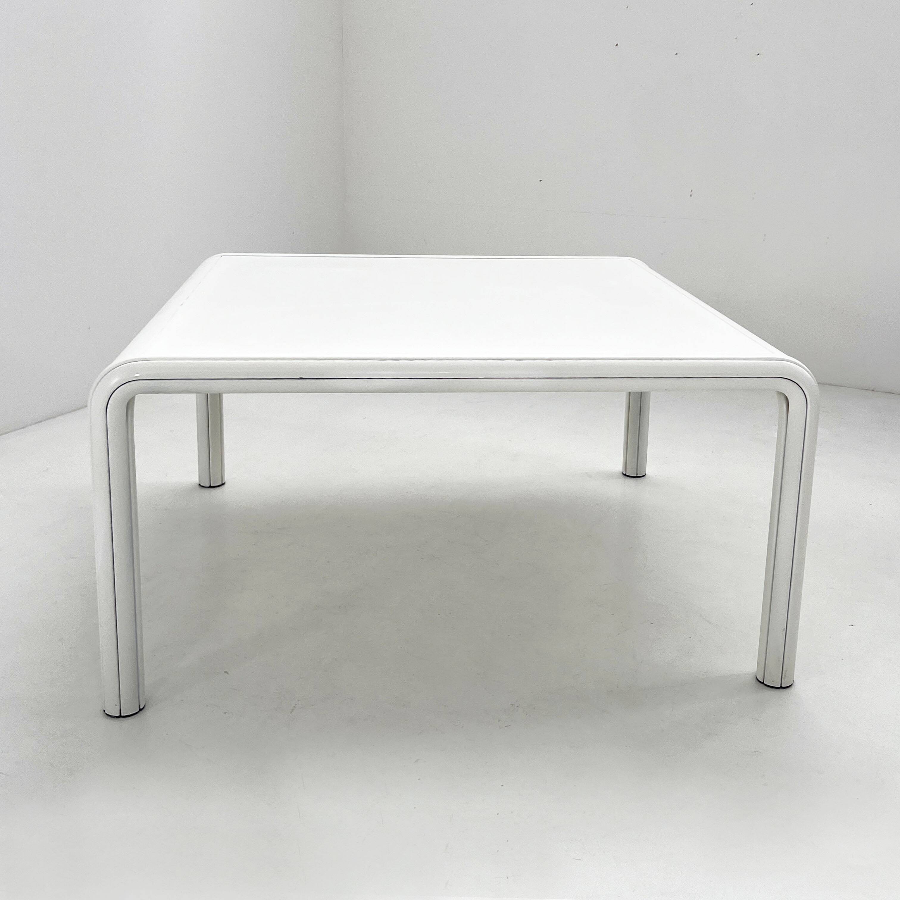 Dining table "Orsay" by Gae Aulenti for Knoll 1970
