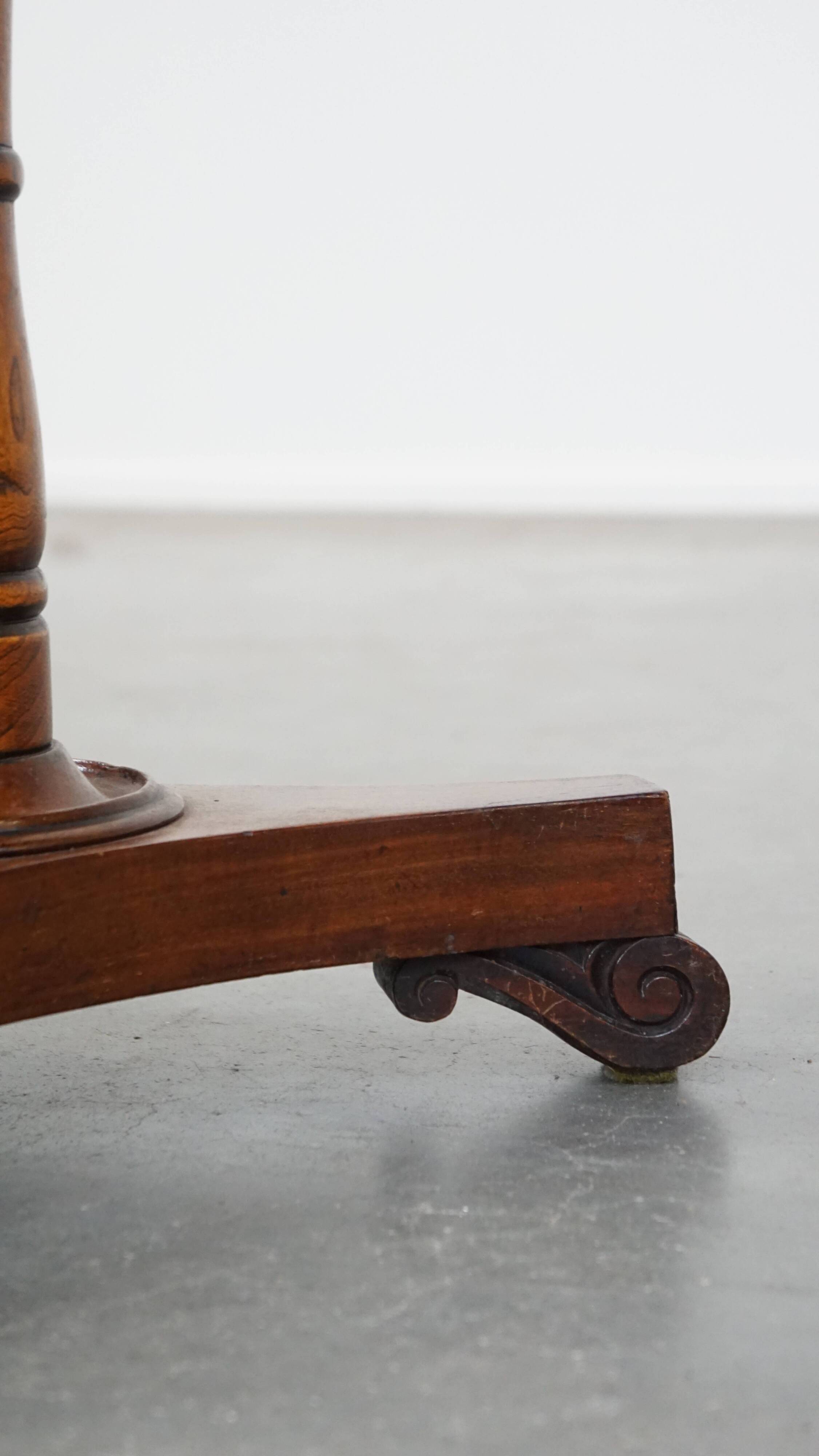 Round antique English side/wine table from the mid-19th century