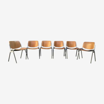 Set of 6 chairs by Giancarlo Piretti