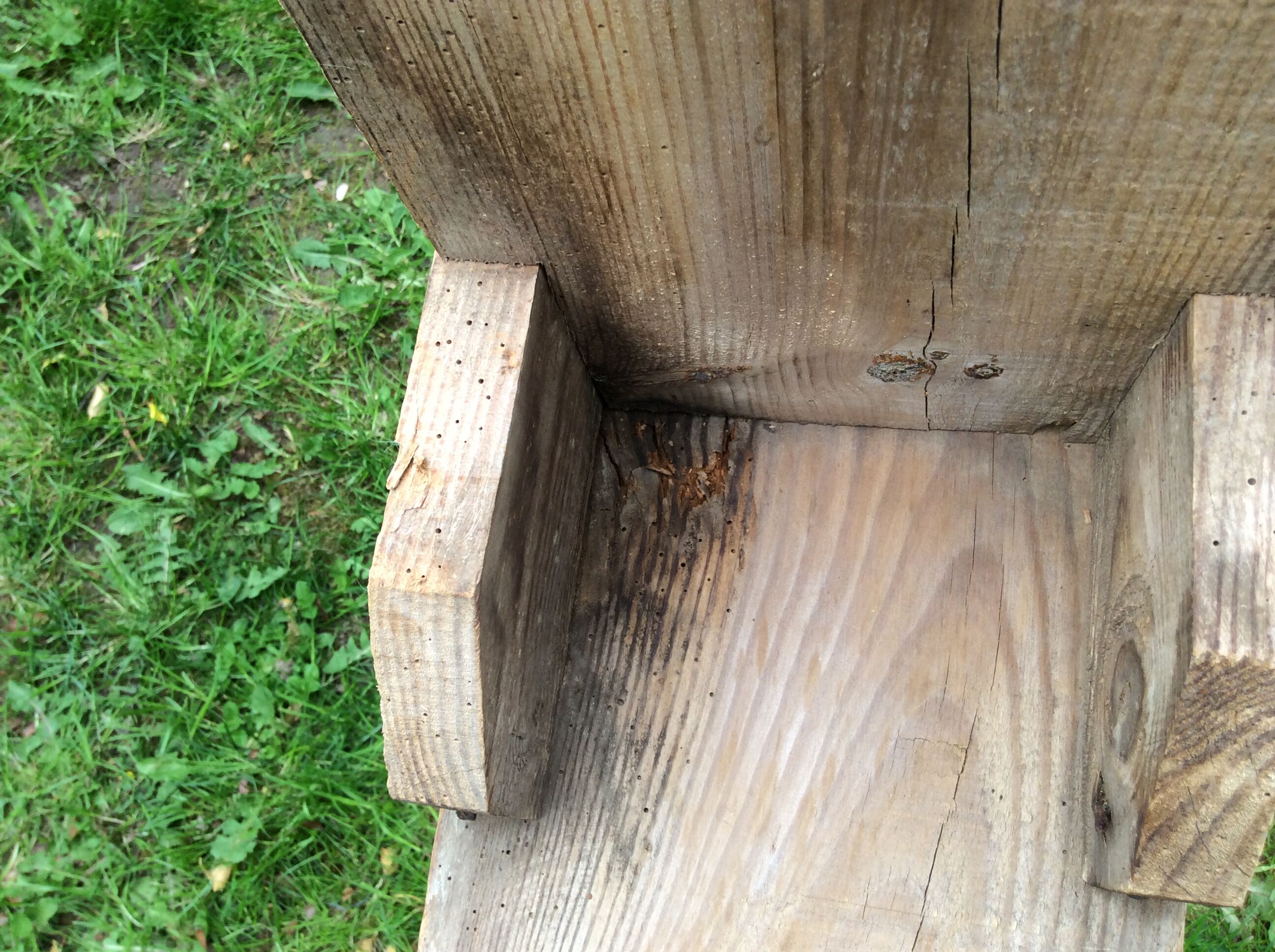 Banc brutaliste