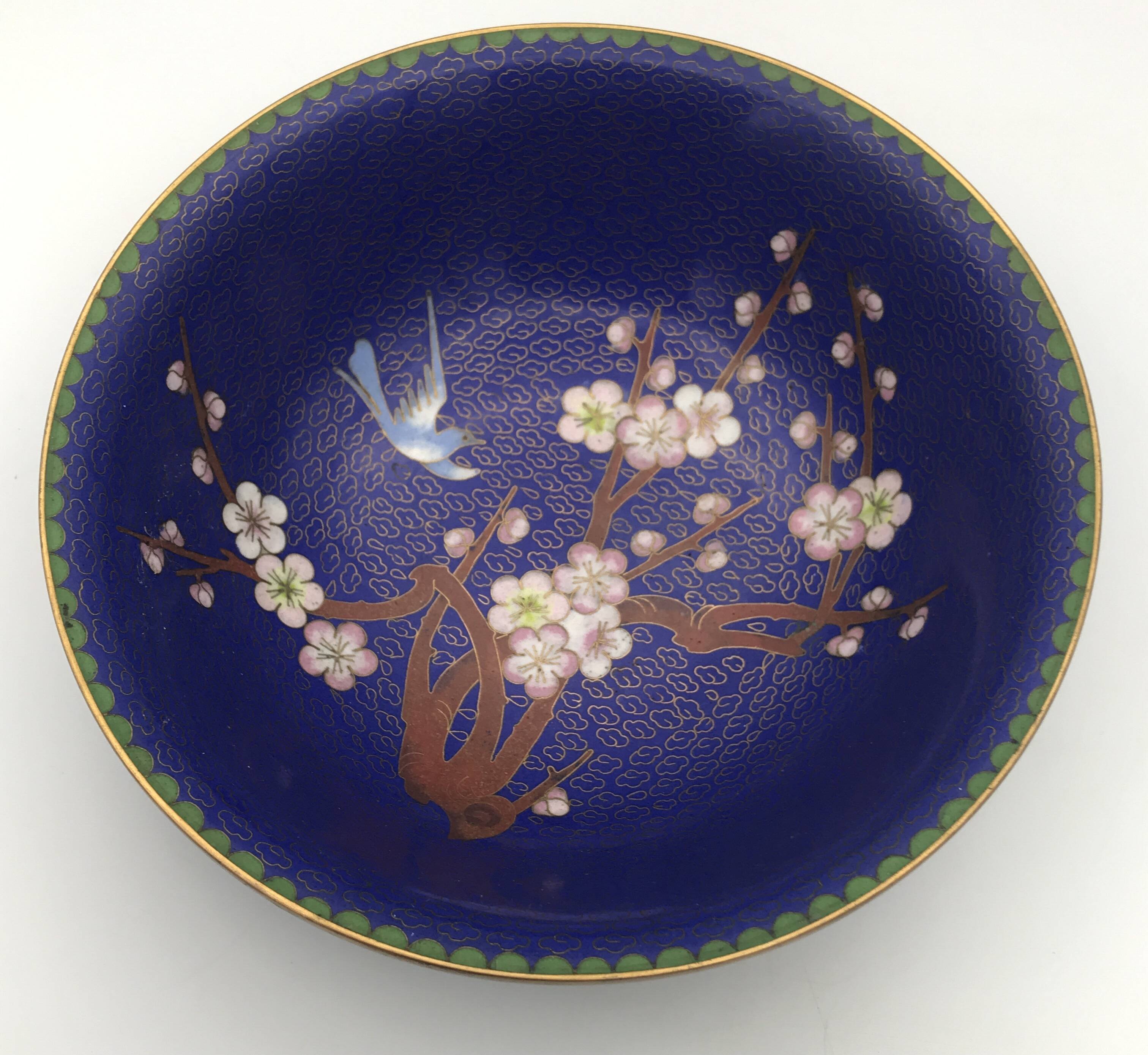 Cloisonné enamel cup with floral decoration