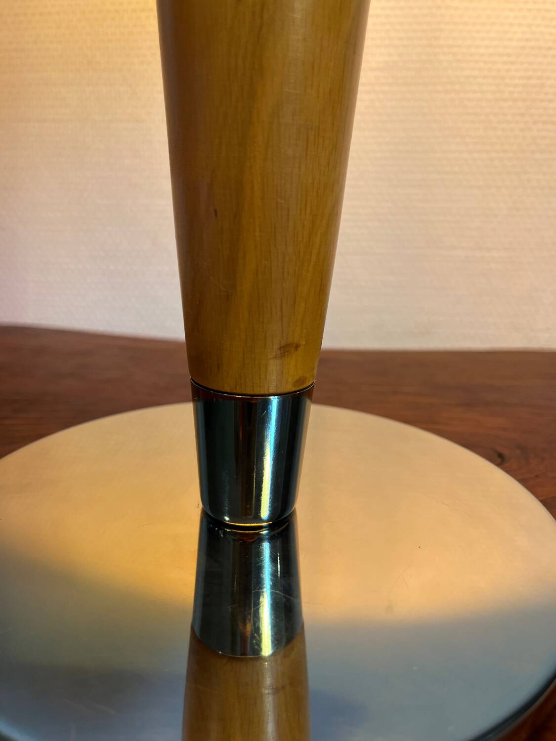 Art Deco table lamp in wood and silver metal
