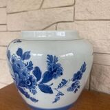 Delf earthenware pot