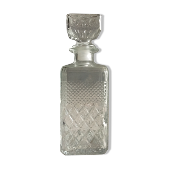 Carafe en verre.