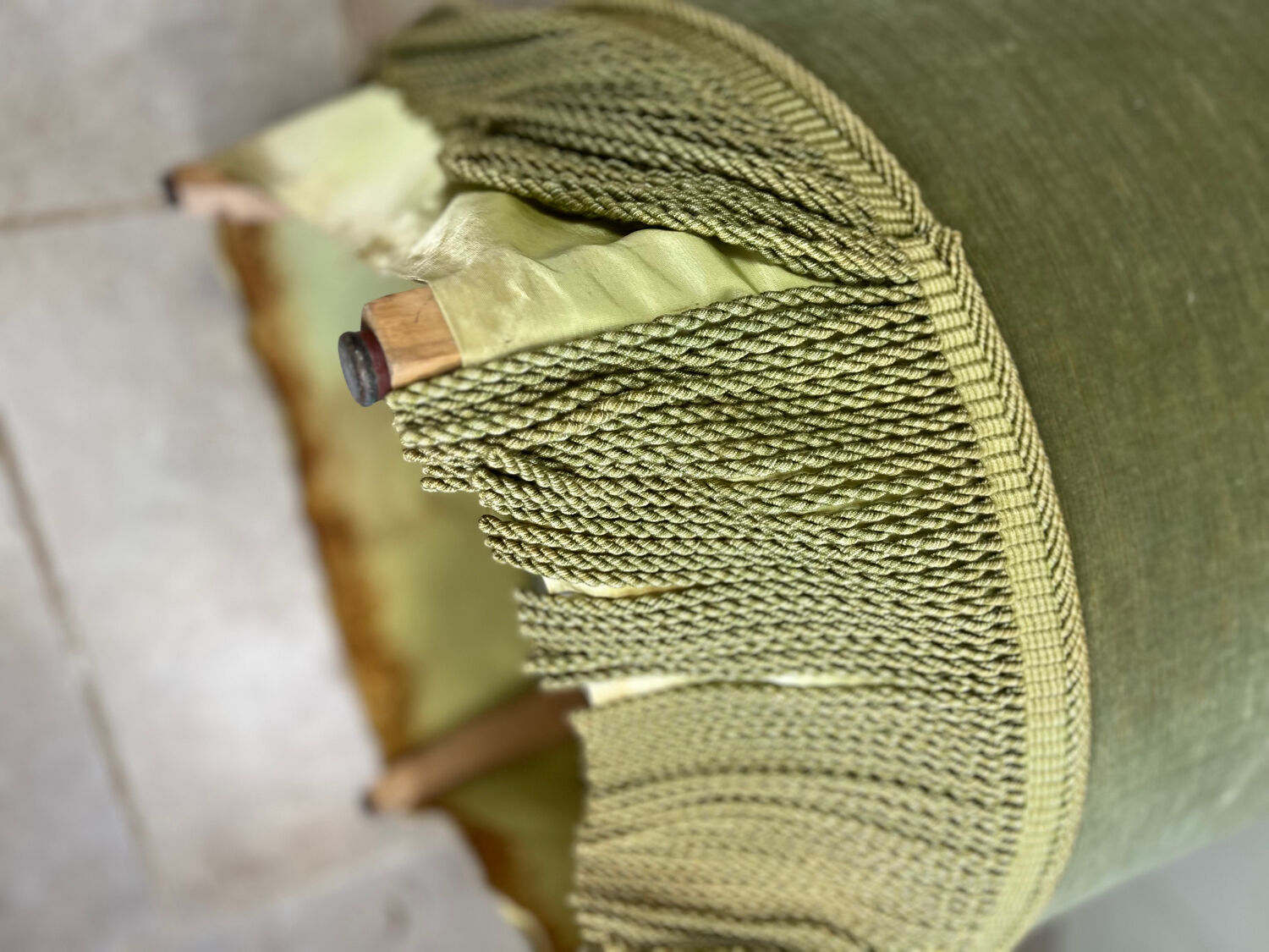 Fauteuil crapaud en velours vert