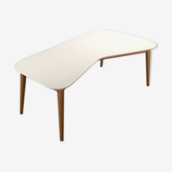 Vy Kann design coffee table