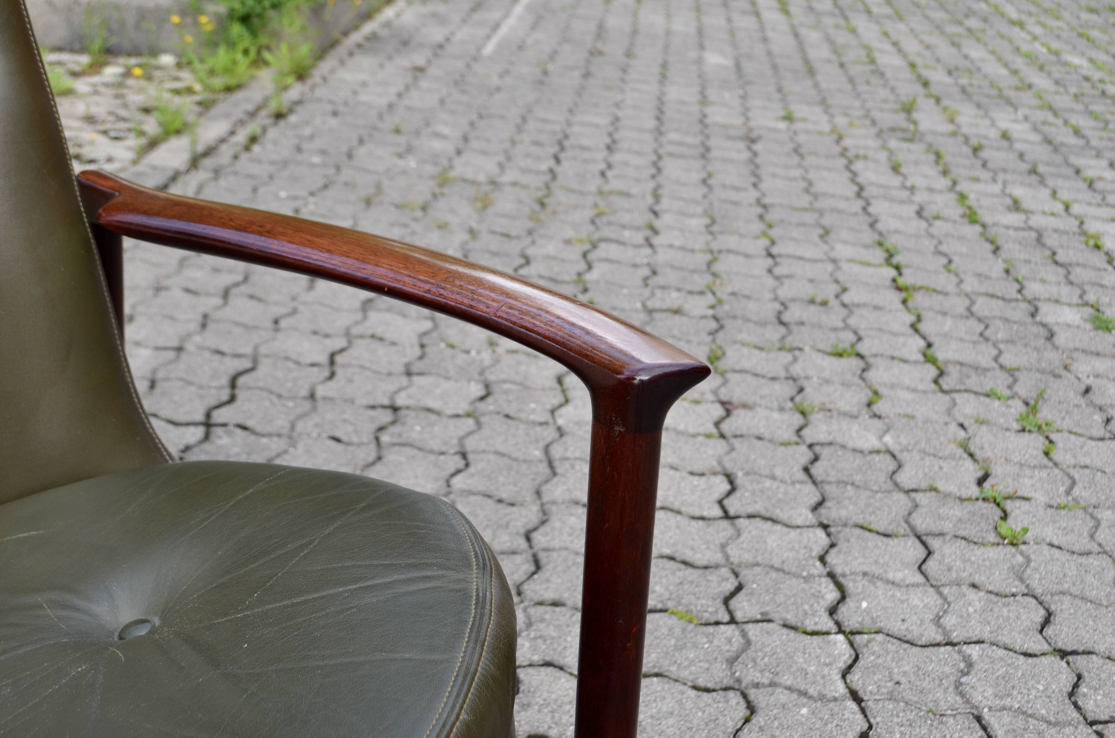 Ib Kofod Larsen for Fröscher Sitform olive leather Lounge Chair