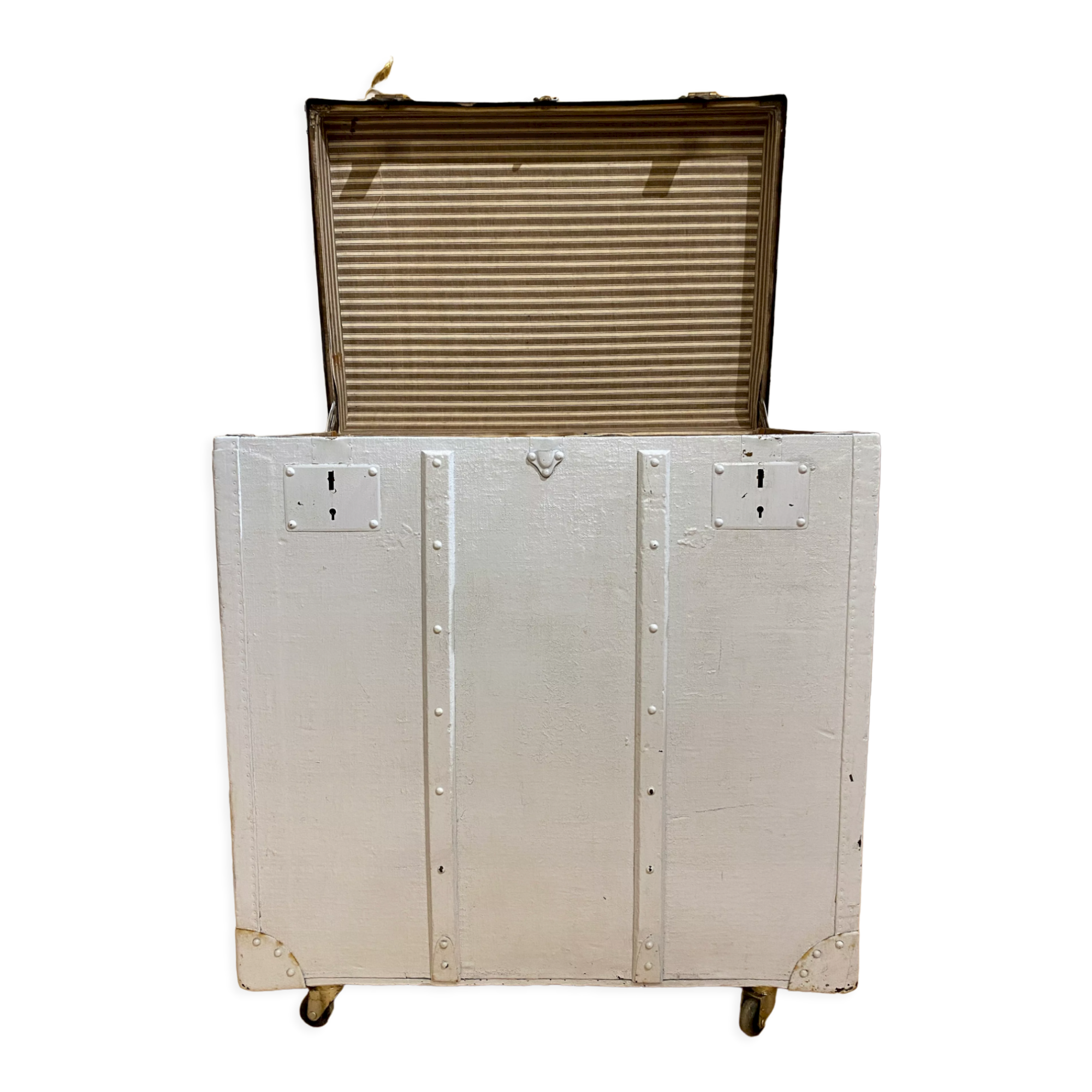 P. Coessens storage trunk