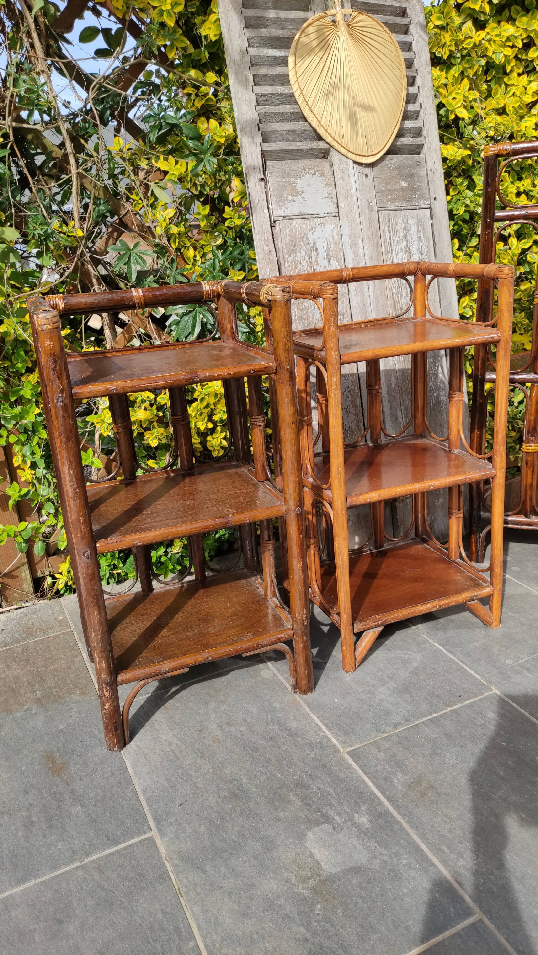 Duo d'étagères en rotin vintage