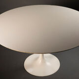 Tulip dining table