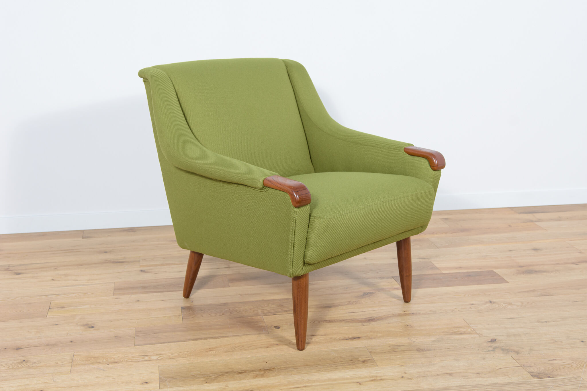 Mid-century danish armchair, 1960s