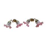 Paire d’appliques en laiton et verre rose.