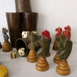 Deluxe Antique Game Little Horses 4 cups 4 dice made of bone and 16 horses