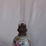 Decorative lamp inspired by old kerosene lamps