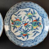 Pair of Asian plates decoration pomegranates