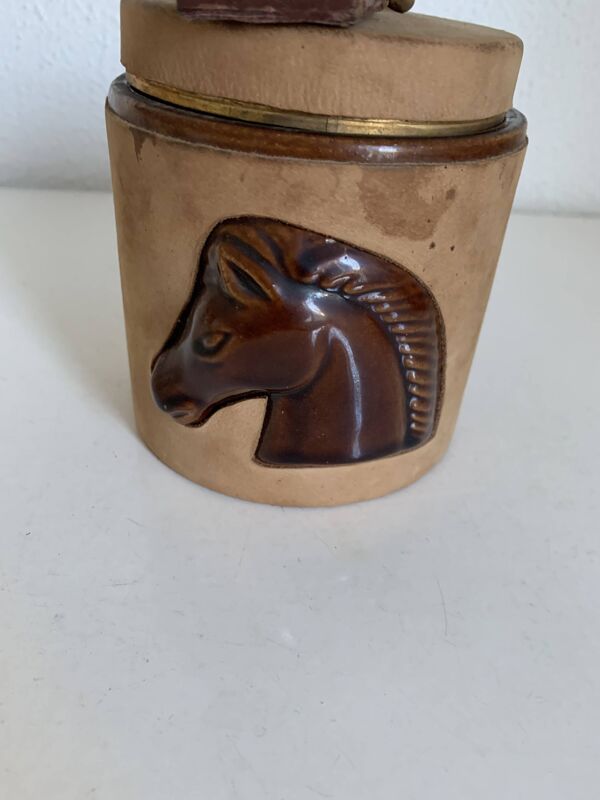 Porte-cigarettes Longchamp en daim beige et décor de cheval, 1960