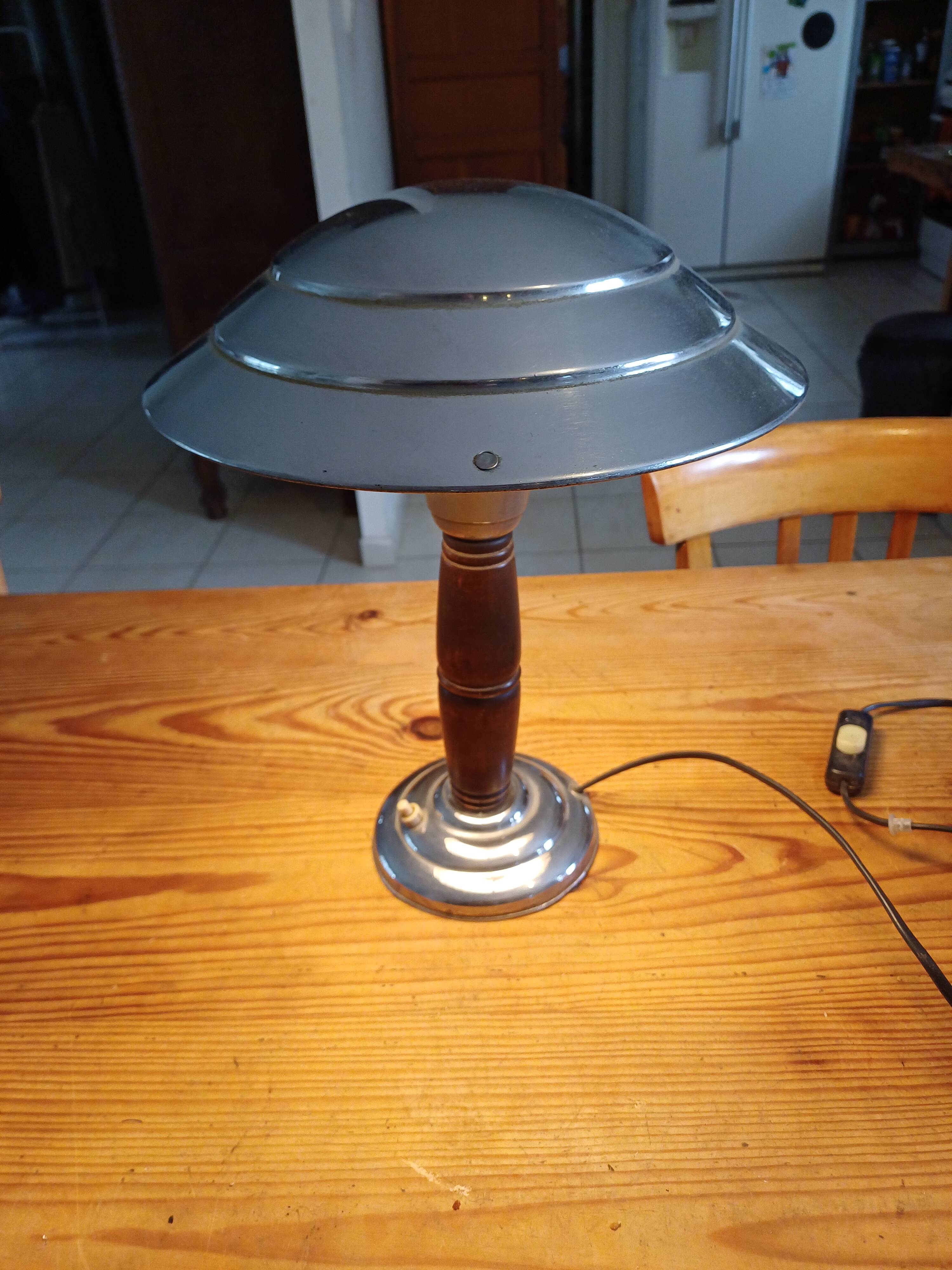 Jumo Aluminum and Wood Lamp