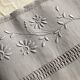 Drap ancien en lin et coton teinté en gris tourterelle
