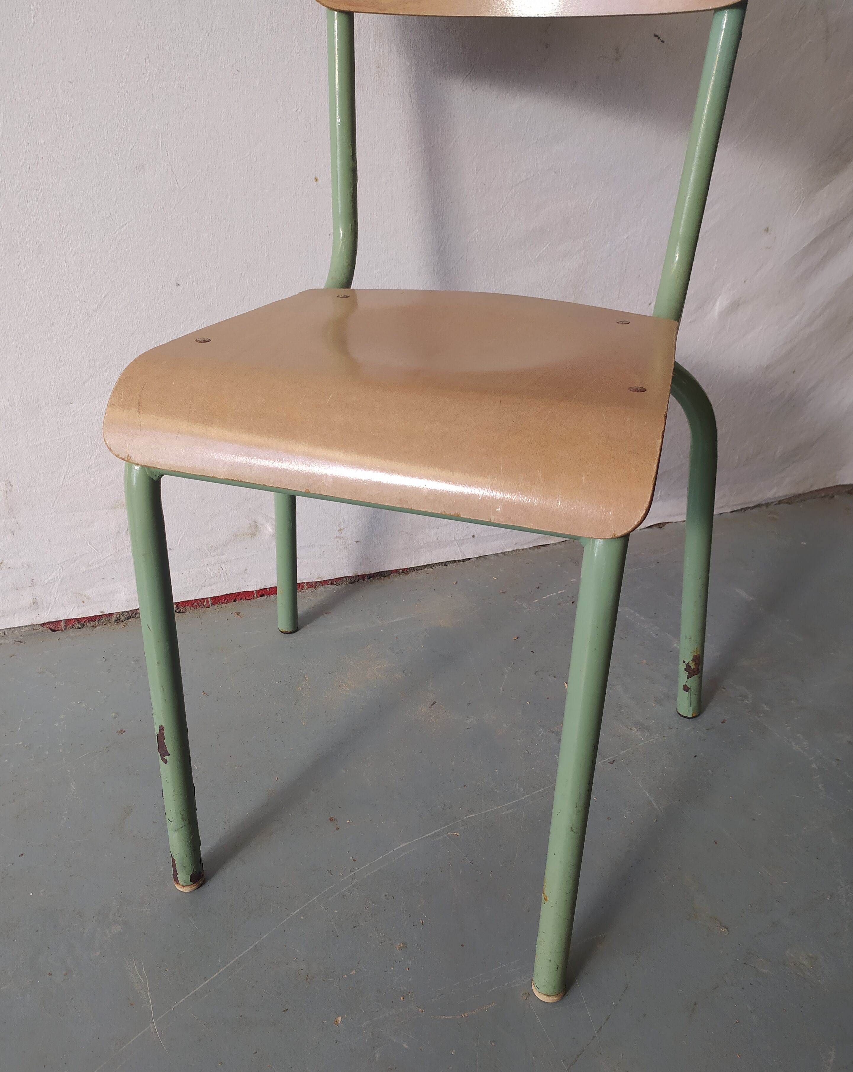 Chaise d'école vintage adulte