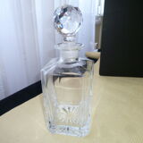 Plain crystal whisky decanter faceted cap