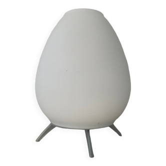 Lampe tripode en opaline et métal