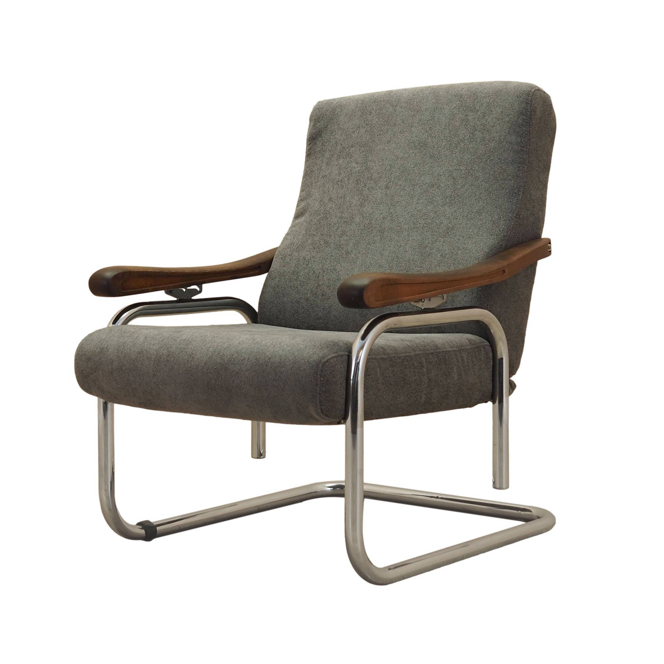 Italian lounge chair with reclining back, 1970s